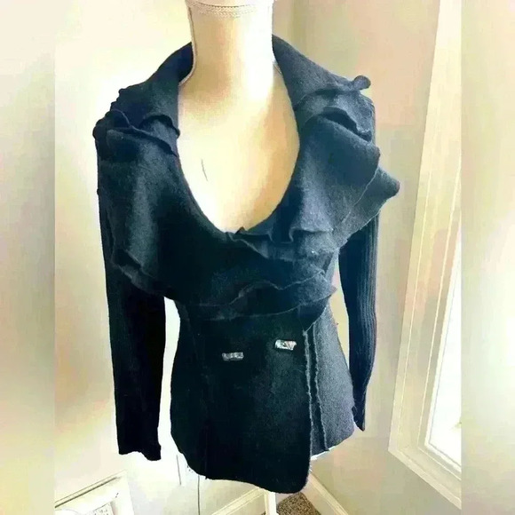 Black wool/knit jacket with funky buttons - Picture 1 of 8